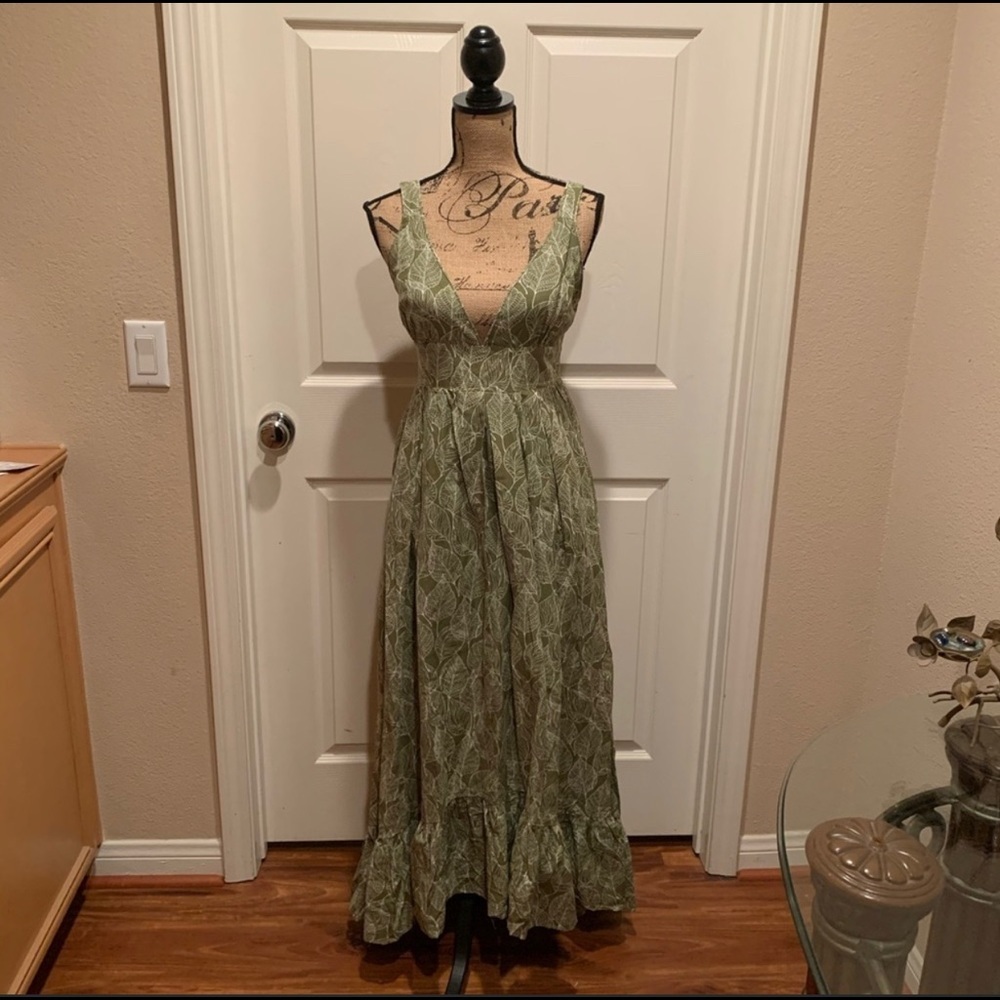Green and white floral print dress.